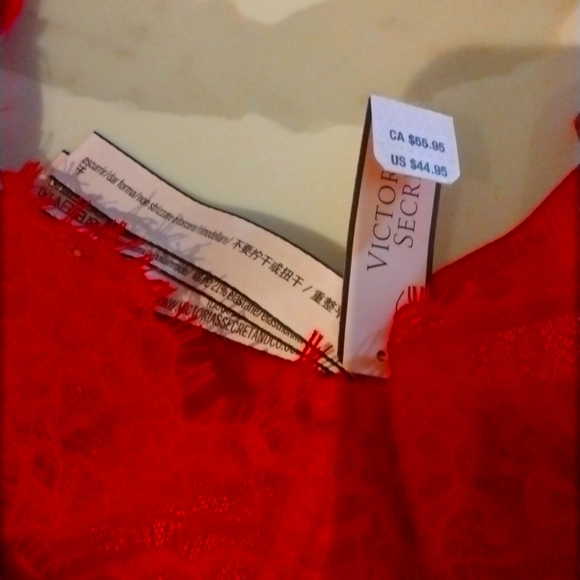 Victoria’s Secret Dream Angels Bra Size 34B Red - No Padding - Picture 4 of 5